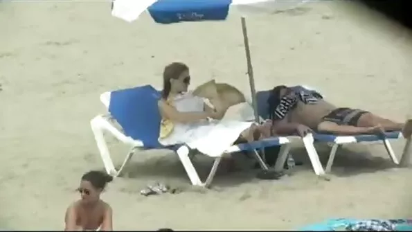 Pühendunud naine imes oma mehe riista seks vidyo uz väga magusalt.