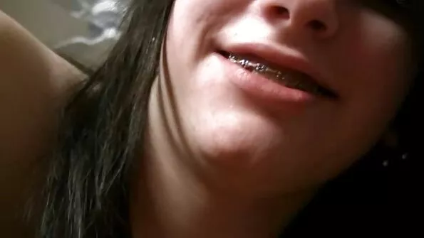 Põnev keha lits lükkas oma yporno sex aluspüksid kõrvale.