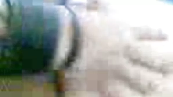 Ärimees võttis välja peenise ja istutas tibu tätoveeringusse. xxx seks videolar