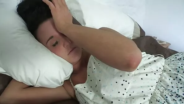 Vähenõudlik mini sex porno preili andis end castingul.