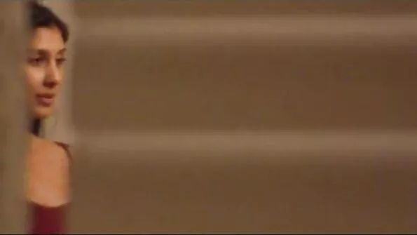 Ta tõstis seeliku xxx erotik video üles ja persis sekretäri laua peale.