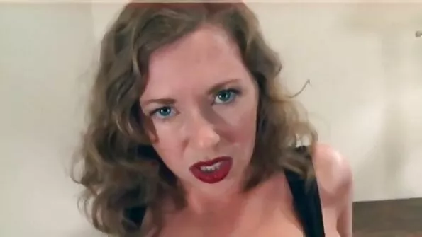 Vibraatoriga kiisu sex sex sex porno näppumine ja lõppeb imehästi.