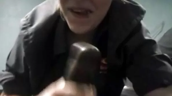 Tädi imes seks porno 69 oma meest ja pumbas liigse sperma välja.