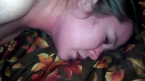 See poiss-sõber ajab oma kondiga suurepäraselt tibu tupes. sekis pormo