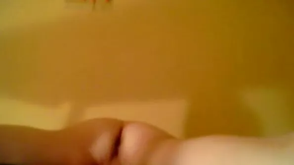 Enesekindel härra tõmbas tüdruku seelikusse doggy stiilis. seks videolar online