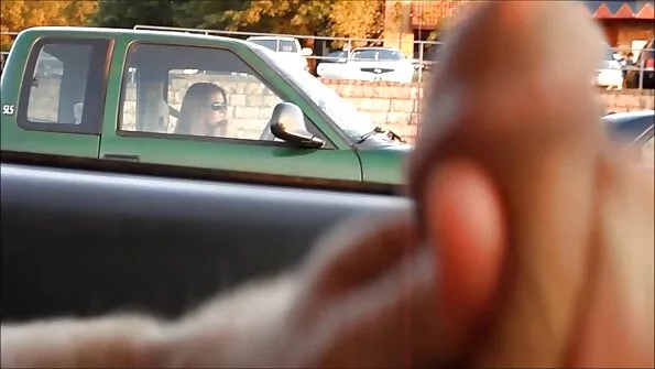 Kutsutud majja Jõuluvana fucks naiste doggystyle lähedal seks parno video jõulupuu.