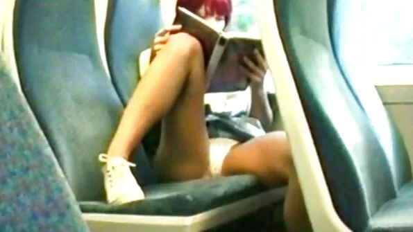 Pikaper kohtas noort tibi ja tiris ta porno seks 2020 voodisse.