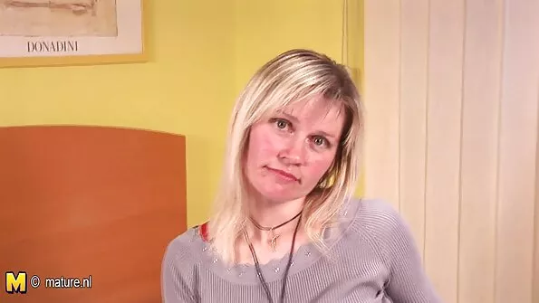Ilus naine porno sex full hd lahutas mehest seksi pärast ja kaotas rahulolu.