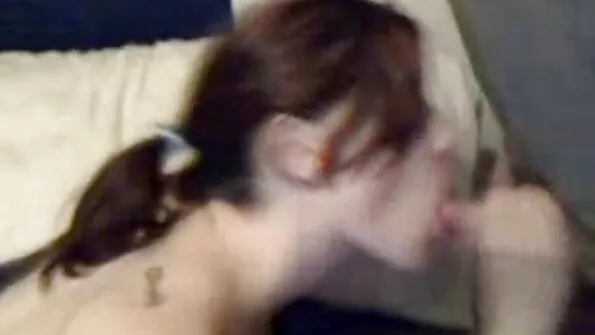 Onaneerides oma kiisu, tüdruk jõuab suurepäraselt. izle porno seks