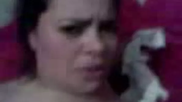 Pea keppis korea porno seks brüneti laua peal.