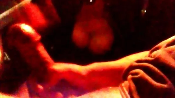 Tseremooniata 60 sex porno särab kiisu häbitu tüdruk.