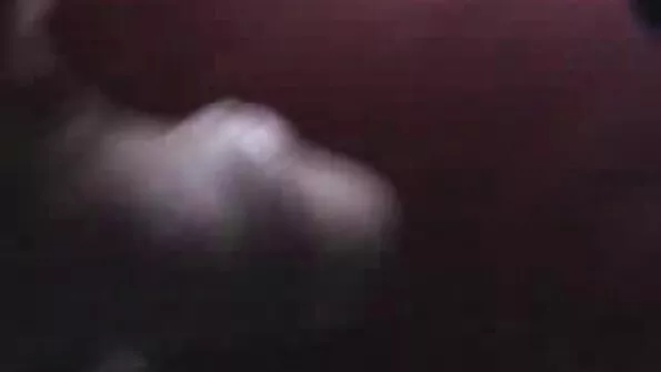 Kuumad lesbid kohtusid, et seks romantik video mõnusalt aega veeta.