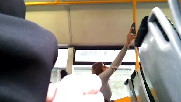 Kuum brünett andis end pärast järgmist tundi porno seks 2020 treenerile.