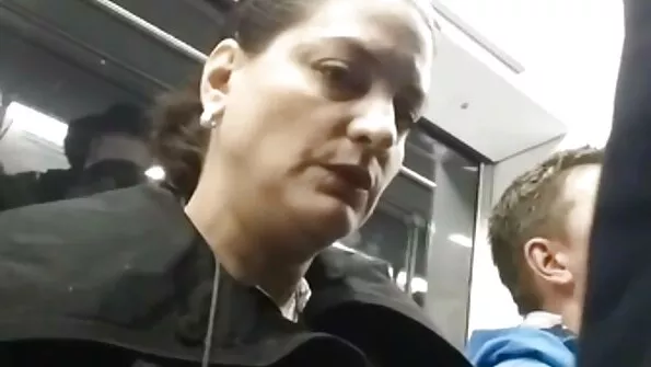Kutt lesbian seks porno oli suurepärane seks rinnaka emaga.