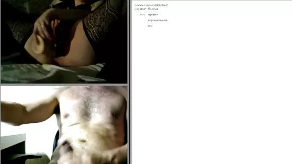 Paks tüdruk lakub dildot ja porno mom seks võtab selle kiisu sisse.
