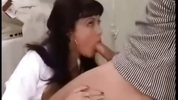 Pump up huyasty gigolo fucks koos õhuke Tai video seks gratis tüdruk.
